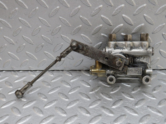 37548 Mercedes-Benz W109 300SEL Air Suspension Leveling Valve Bosch