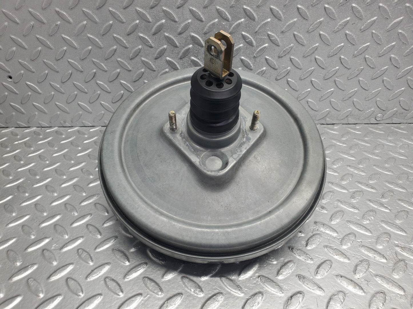 W124 Wagon brake booster used OEM