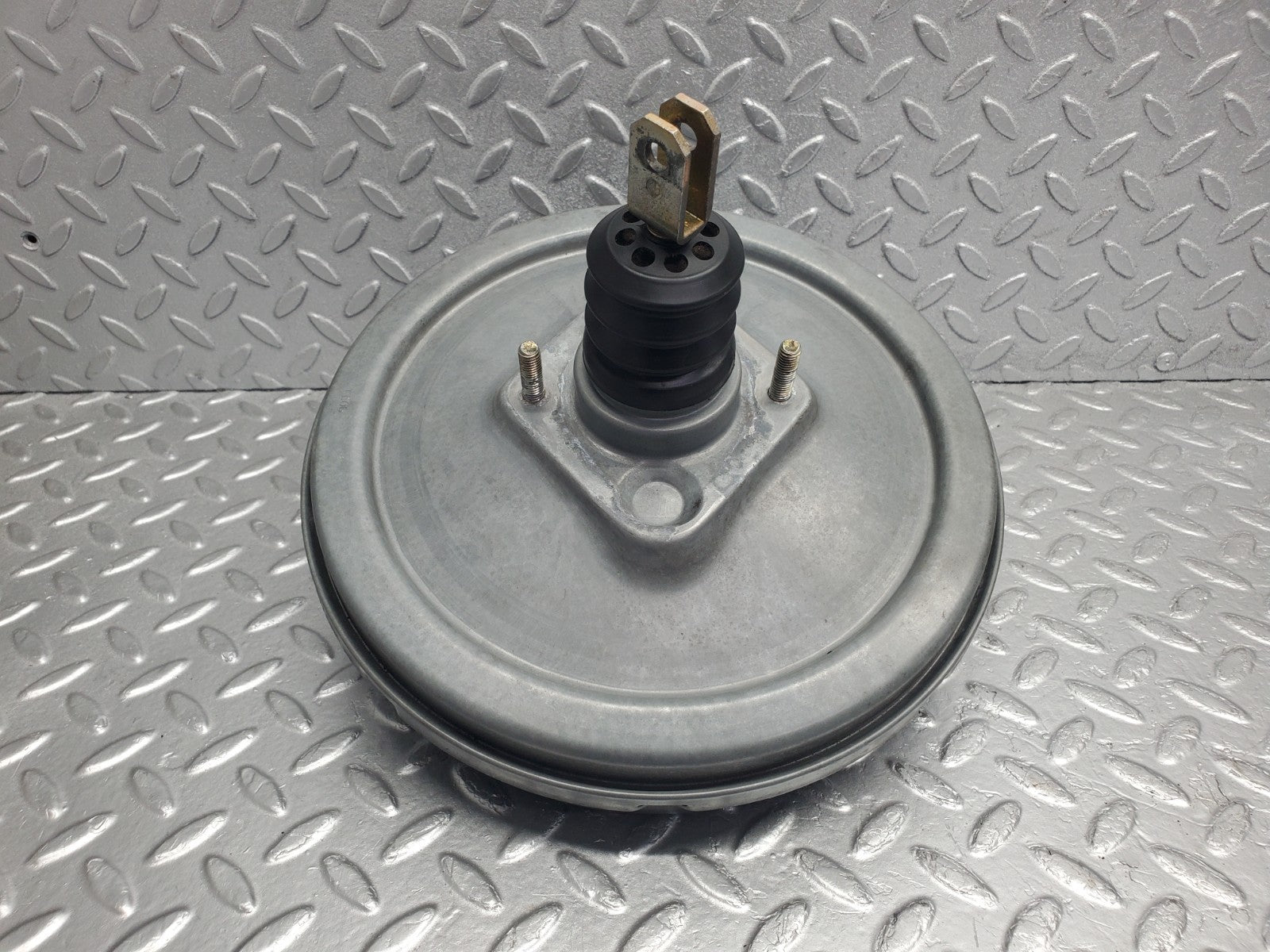 W124 Wagon brake booster used OEM