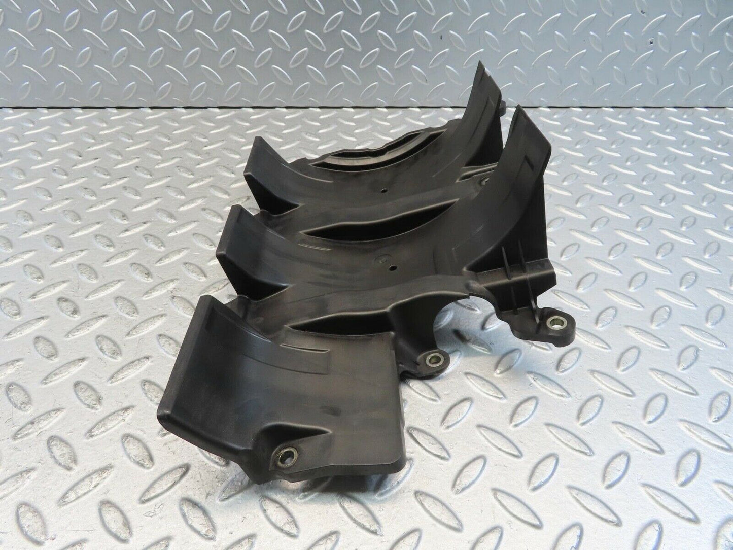 11305 Mercedes-Benz W221 S320 Baffle Plate 6421800485