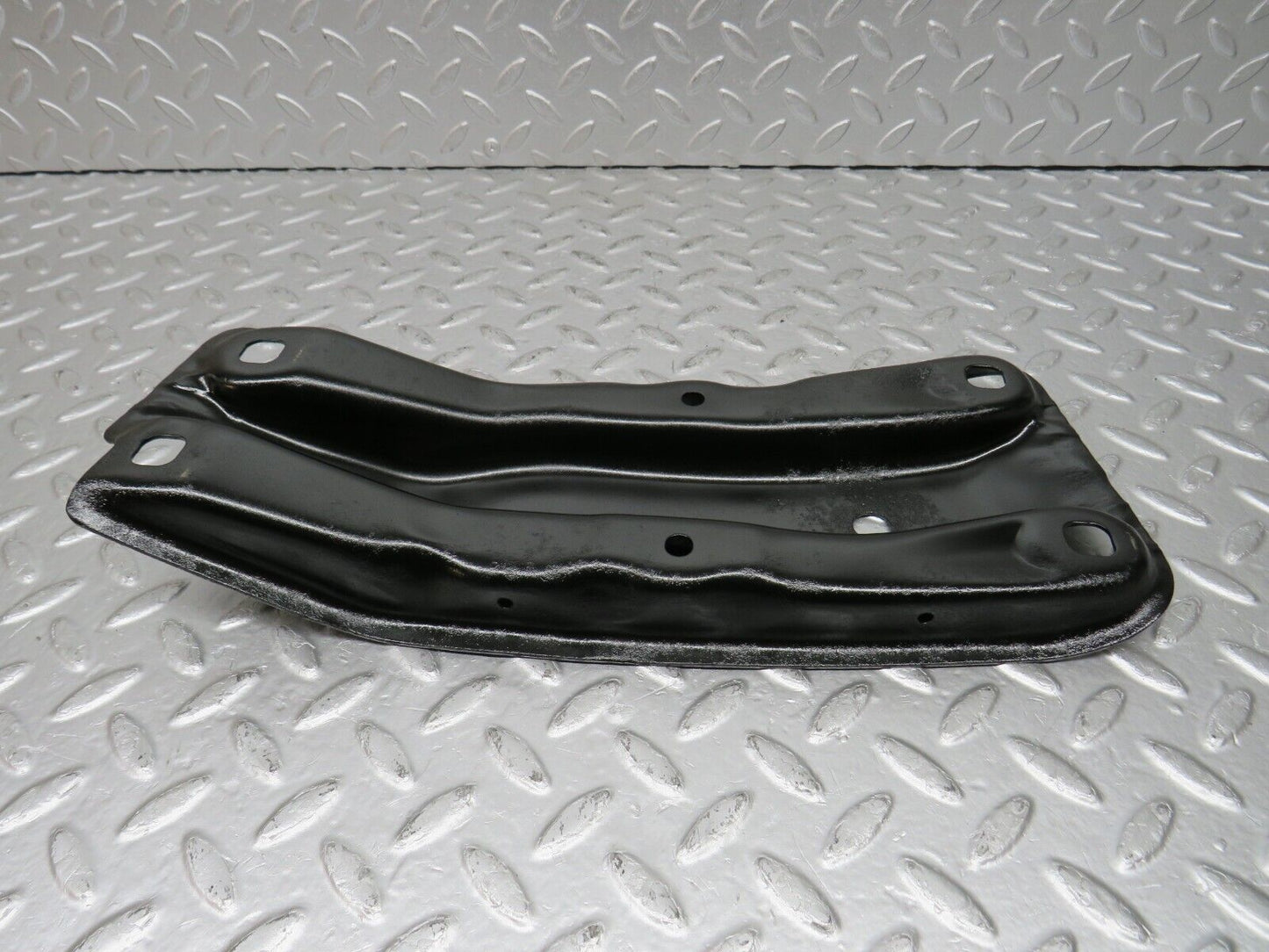 33403 Mercedes-Benz W202 C180 Gearbox Mount Bracket