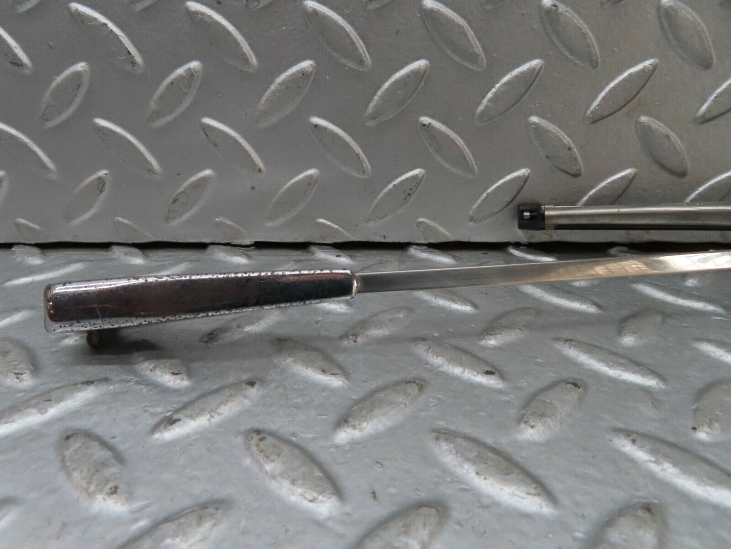 18829 Mercedes-Benz W121 190b Ponton Wiper Arm
