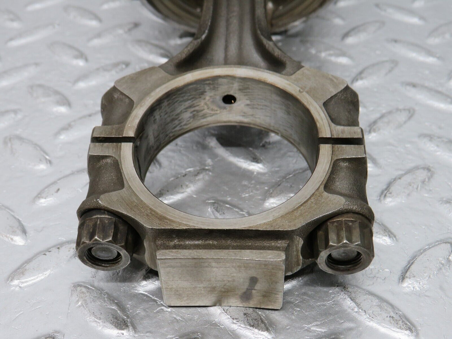 32775 Mercedes-Benz C107 R107 350 V8 Piston With Connecting Rod 92mm 11607