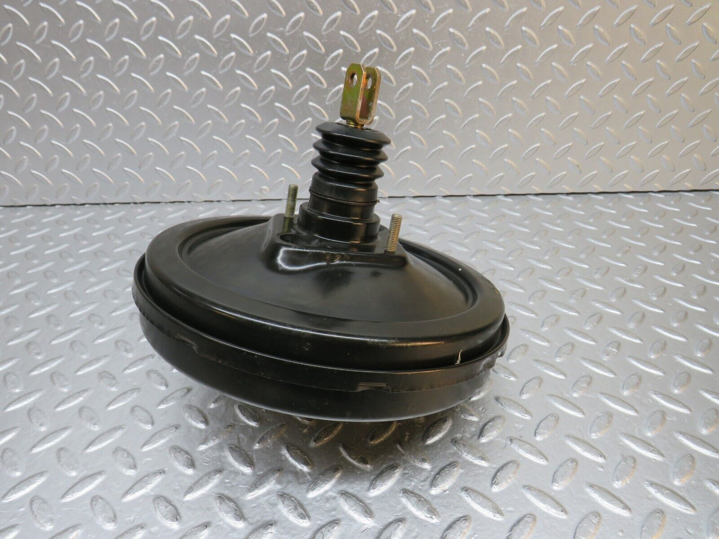 31347 Mercedes-Benz S124 220TE Wagon Brake Booster Lucas 0044301630