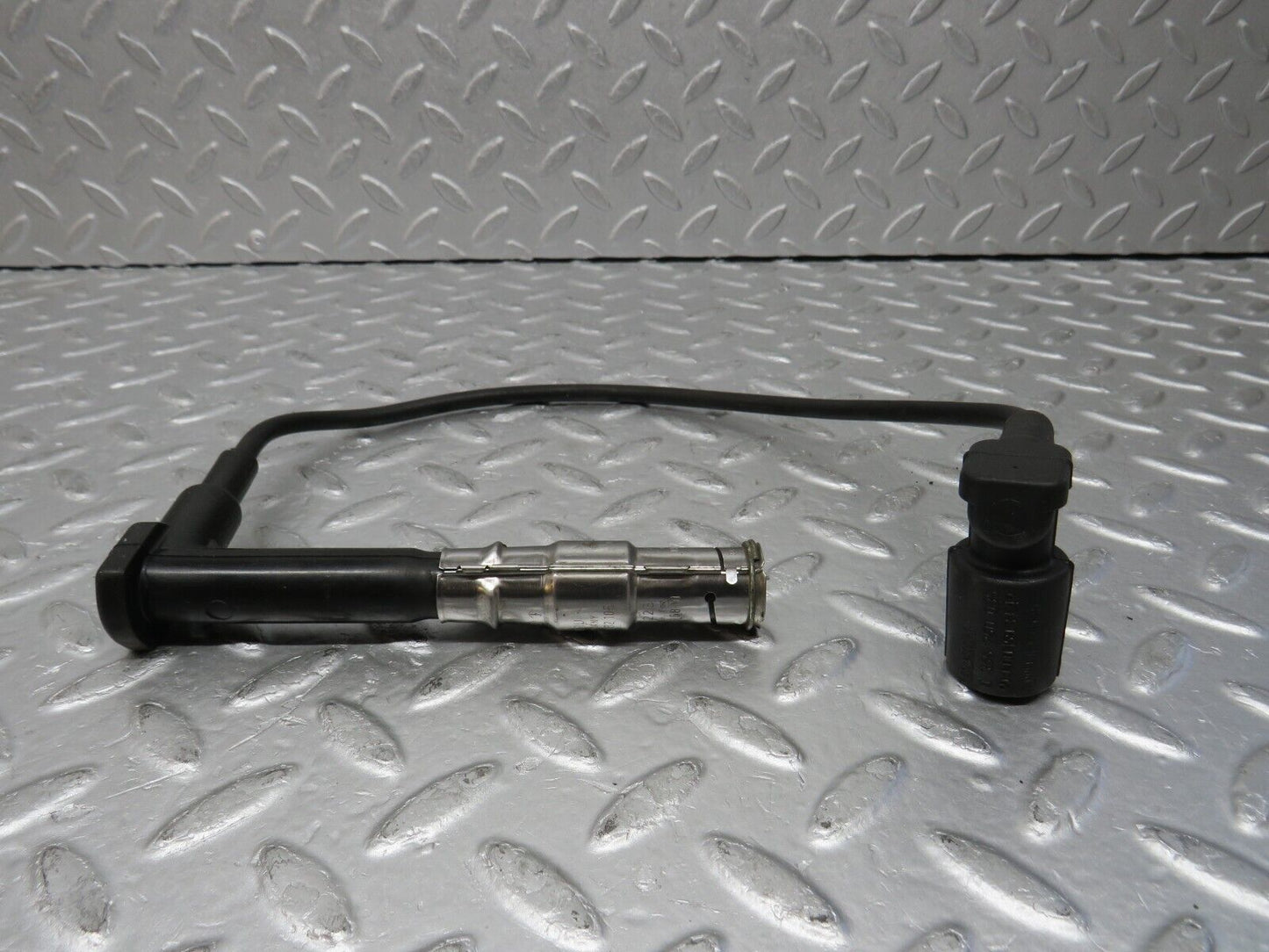 38100 Mercedes-Benz A124 320E Ignition Coil Lead 0300362105 0356250035 0001593442
