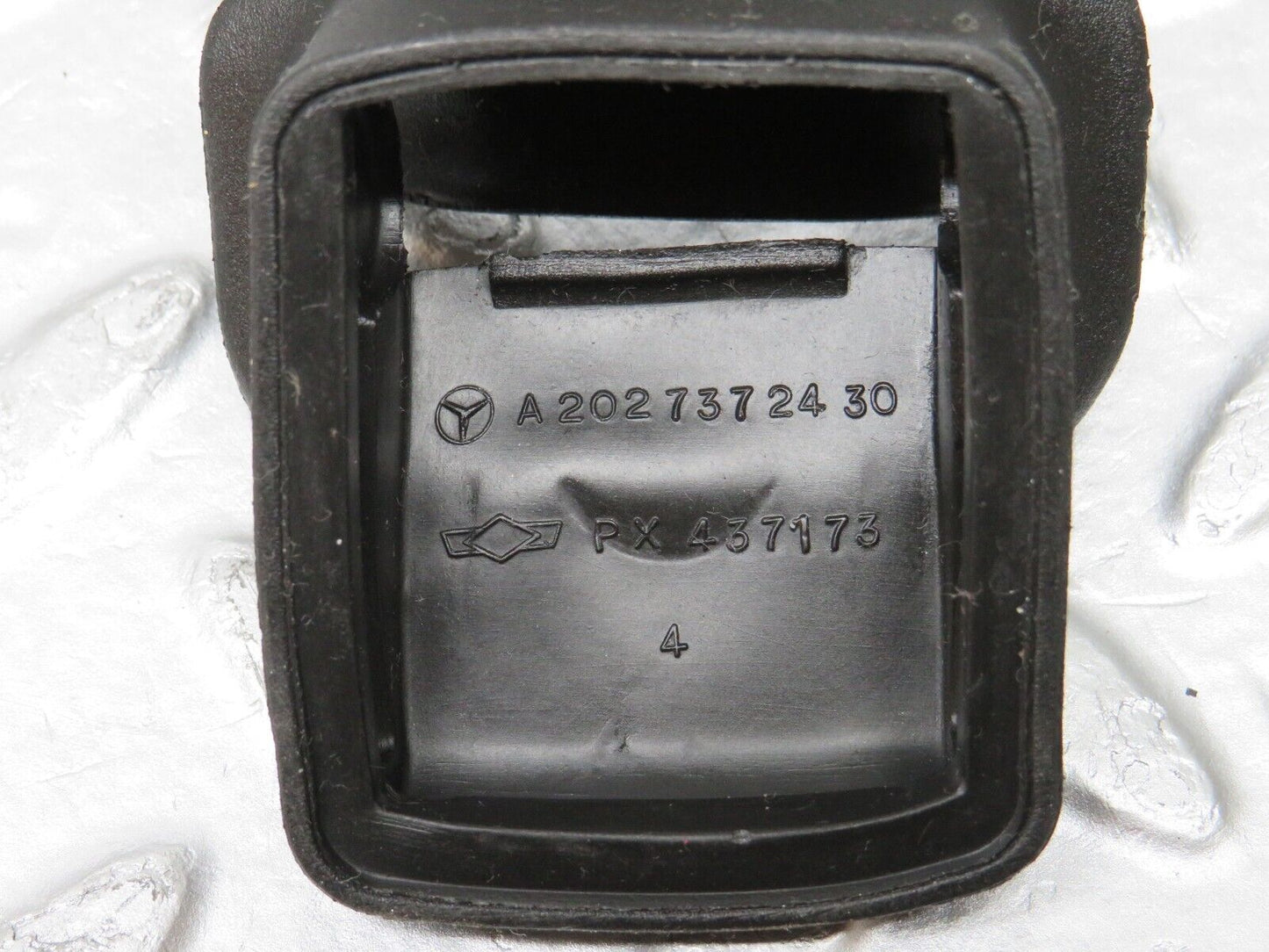 33455 Mercedes-Benz W202 C180 Rear Door Check Strap Rubber Seal 2x 2027372430