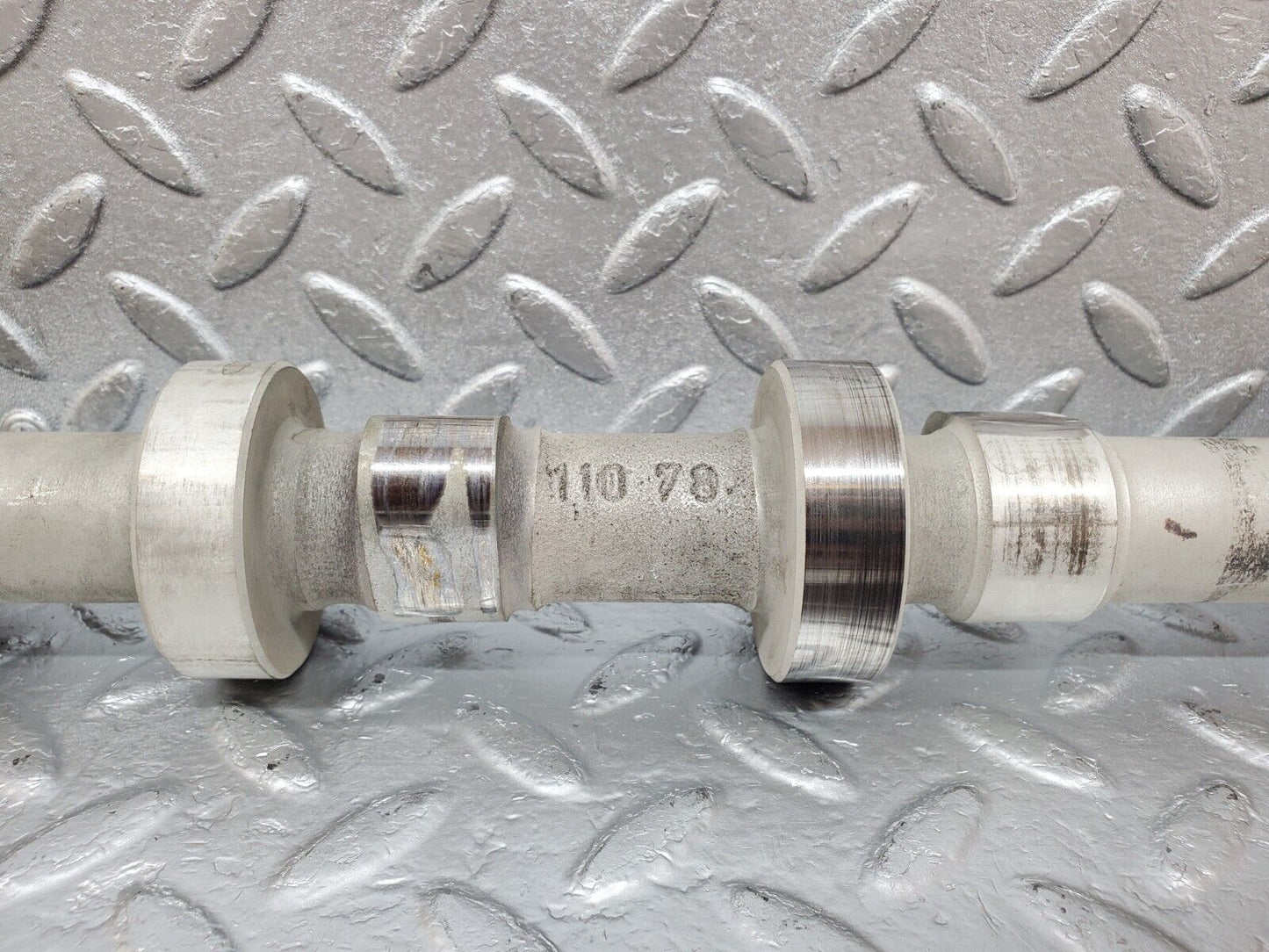 45432 Mercedes-Benz 280E M110.988 Camshaft Exhaust Side 11078