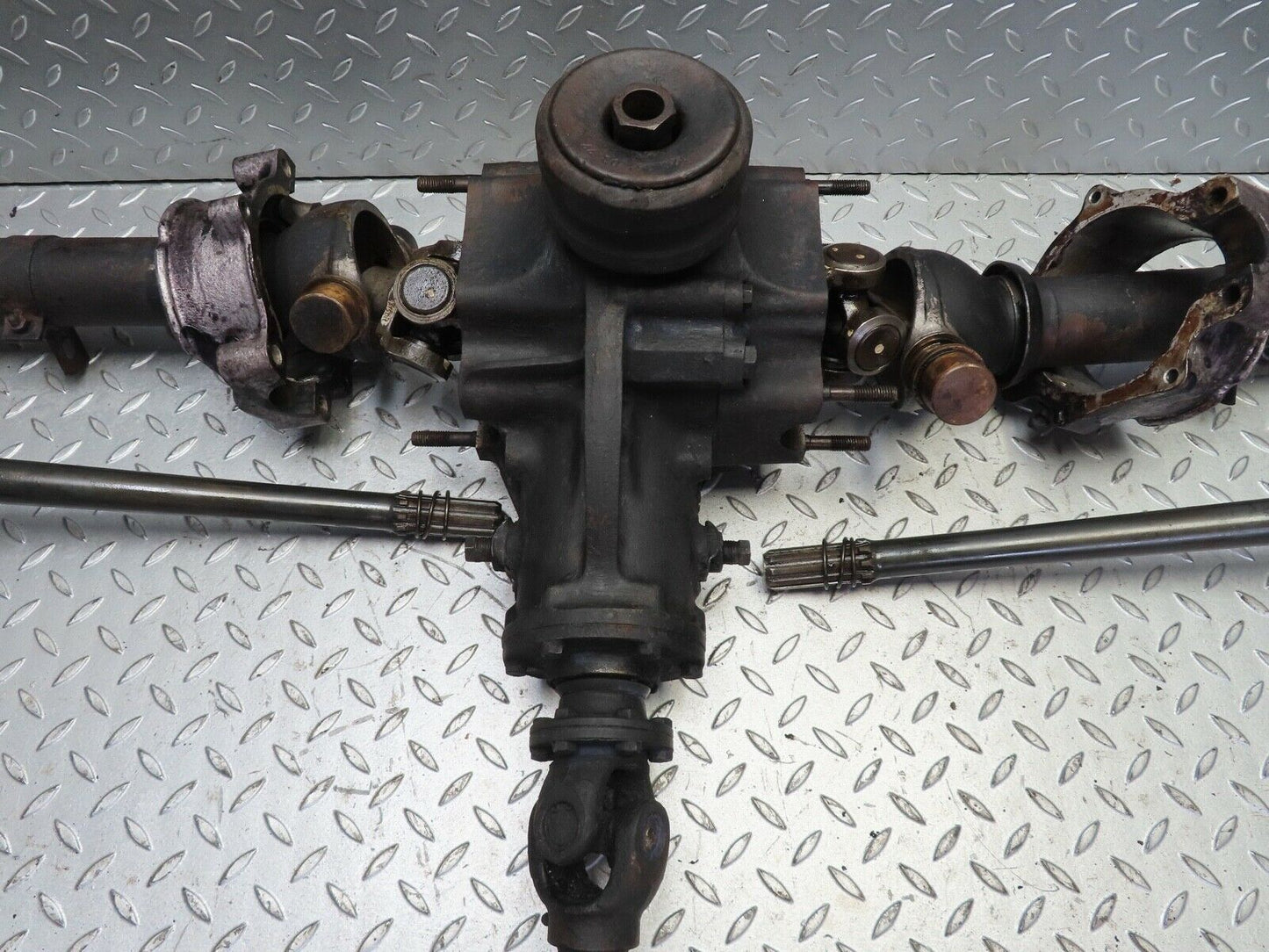 19025 Mercedes-Benz W120 Ponton Rear Axle With Differential 3.89 1203510377