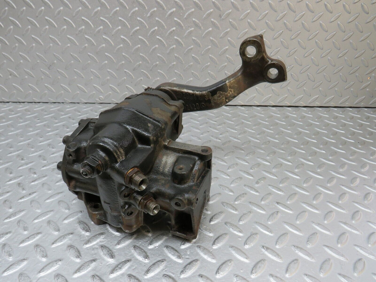 37983 Mercedes-Benz A124 320E Cabriolet Steering Box Steering Rack 1244611601