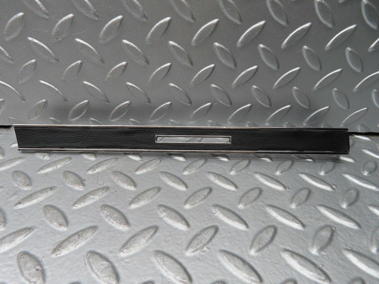 20602 Mercedes-Benz R107 450SL Coupe Dashboard Centre Trim Black 1076891271