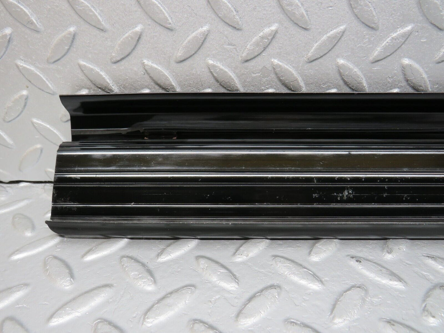 40631 Mercedes-Benz W123 300D Front Right Door Sill Trim Black