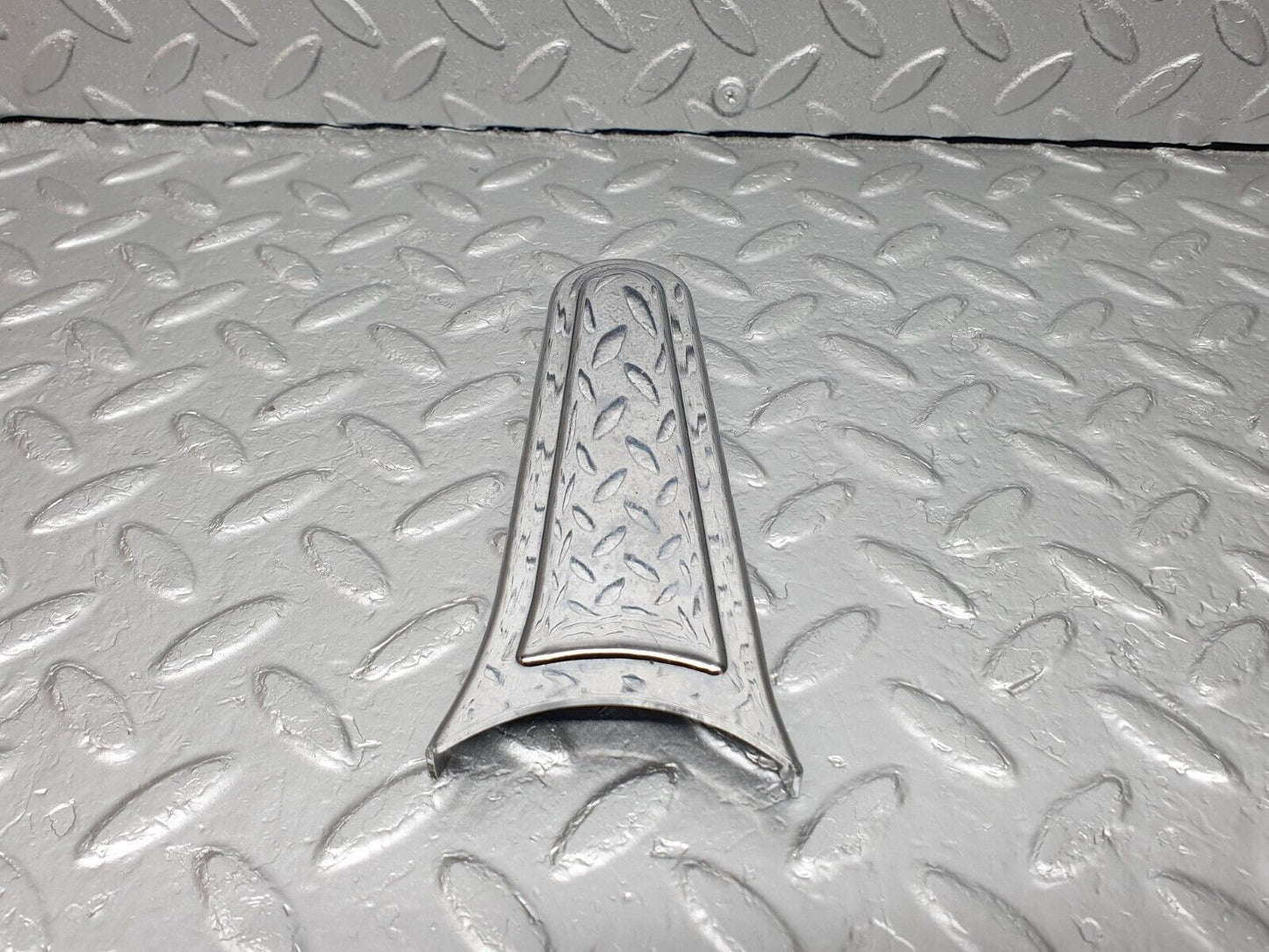 43084 Mercedes-Benz W108 280SE Front Seat Side Cover Trim Right 1089130628