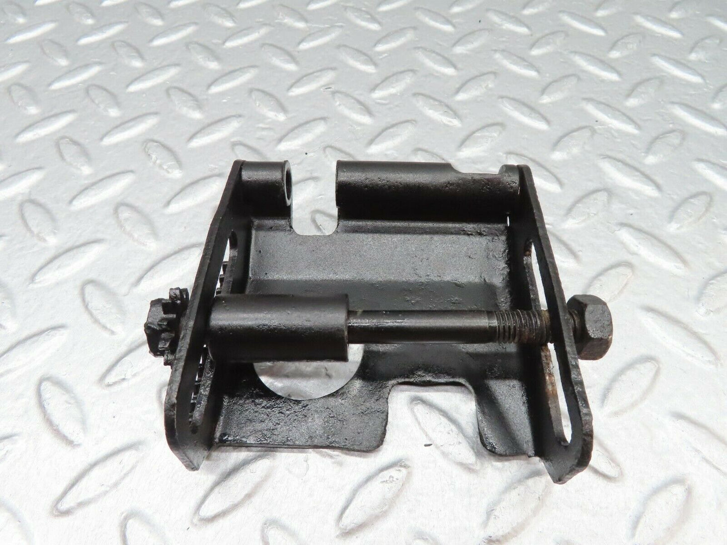 17992 Mercedes-Benz W123 200 Alternator Generator Bracket