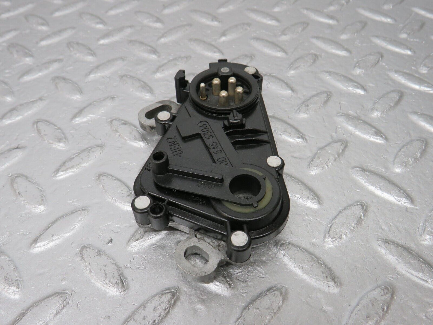 33133 Mercedes-Benz W126 380 V8 M116 Reverse Light Switch 0005455306
