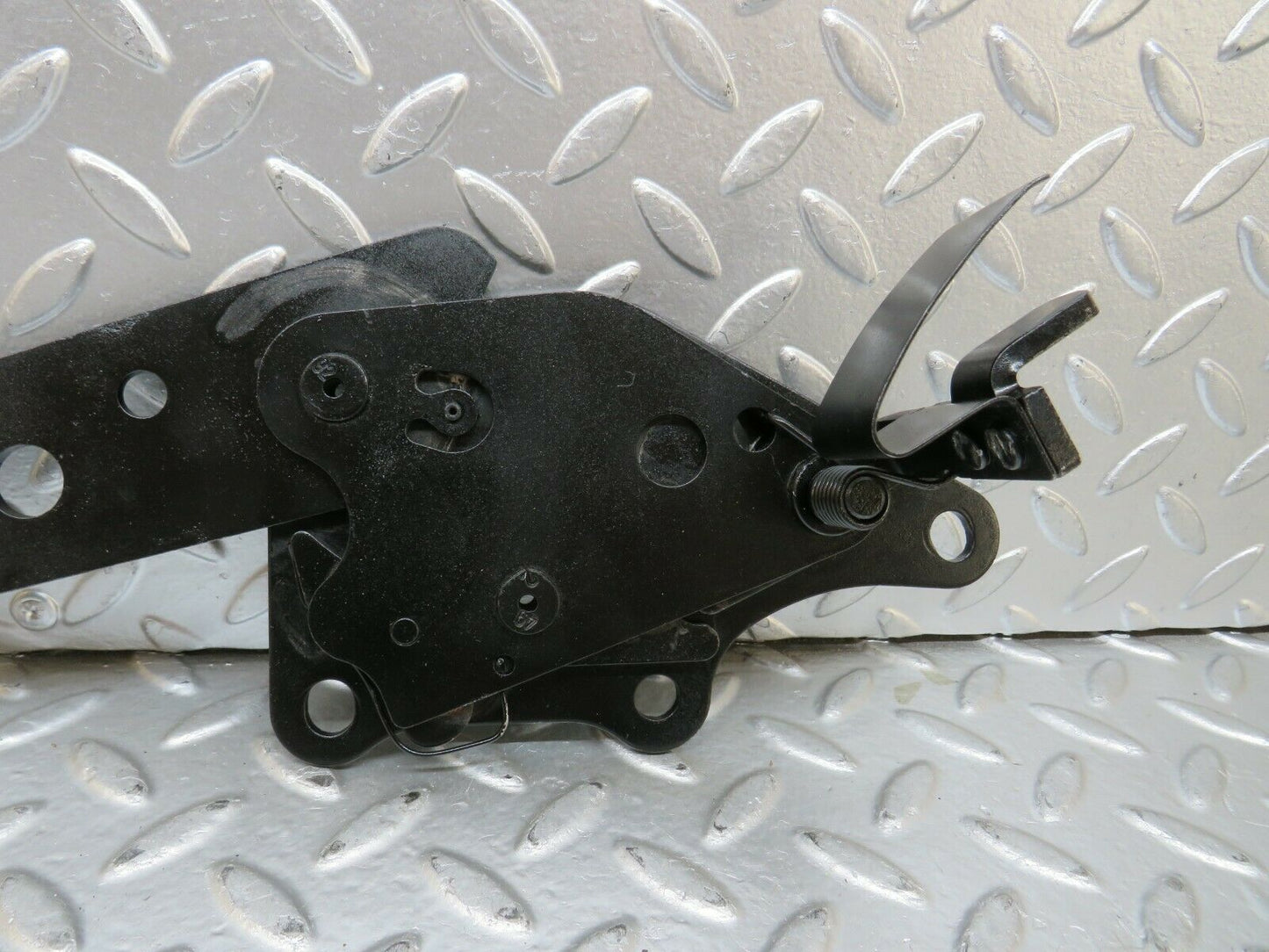 24314 Mercedes-Benz S124 220TE Wagon Rear Seat Hinge Pair