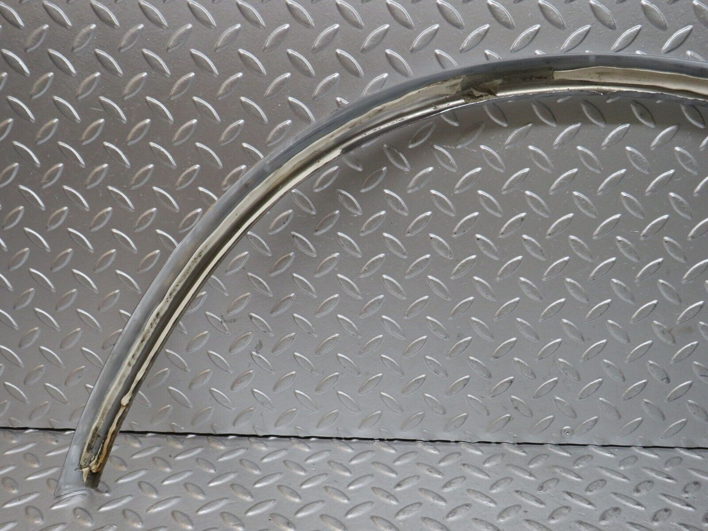 28180 Mercedes-Benz W123 280E Wheel Arch Chrome Fender Trim Front Left