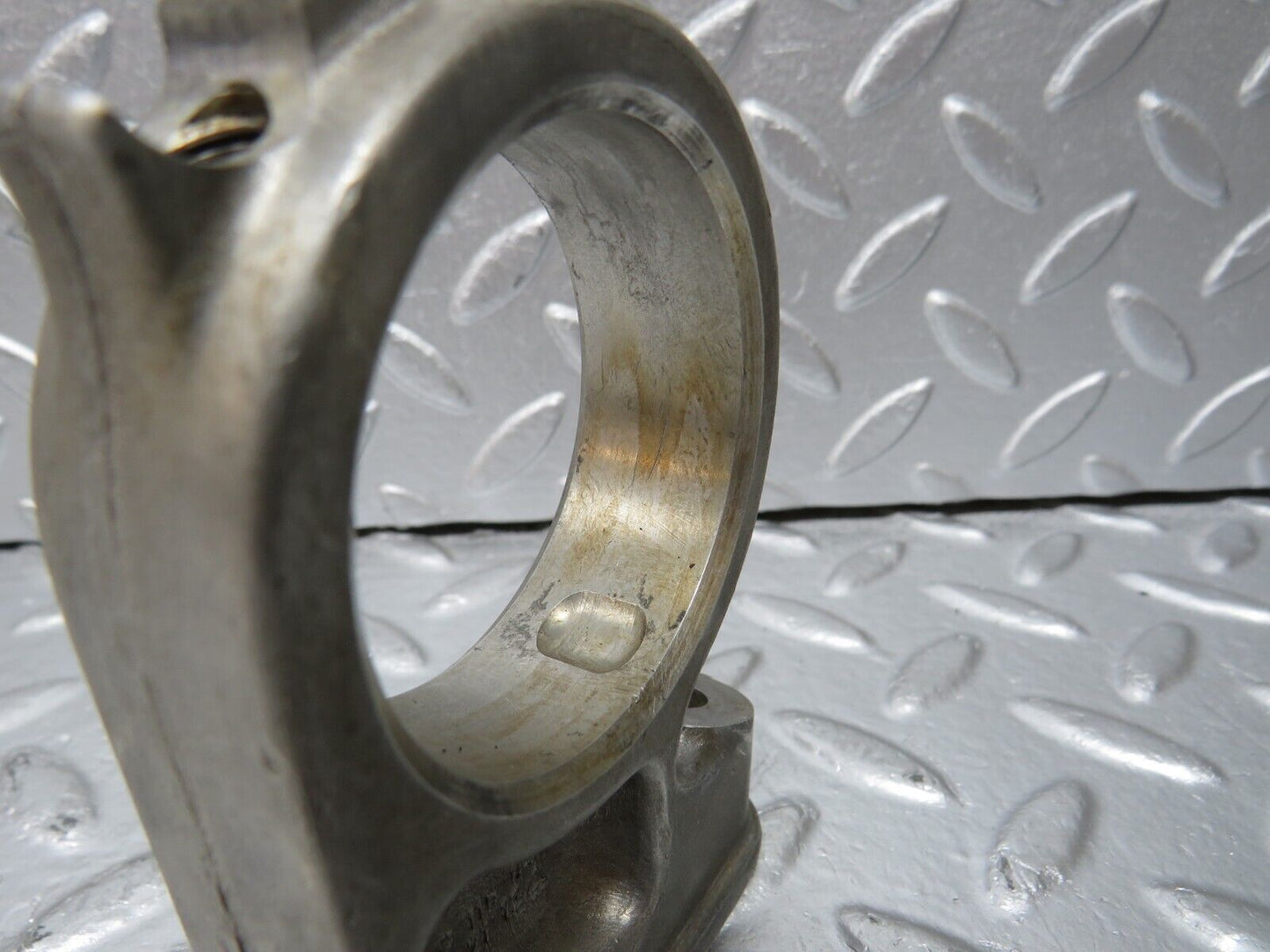 33091 Mercedes-Benz C107 R107 350 V8 Camshaft Tower Bearing 1160512112
