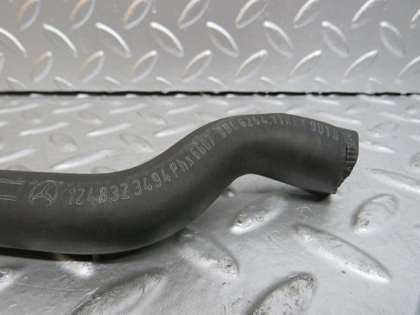 29561 Mercedes-Benz W124 230E Water Hose Pipe 1248323494