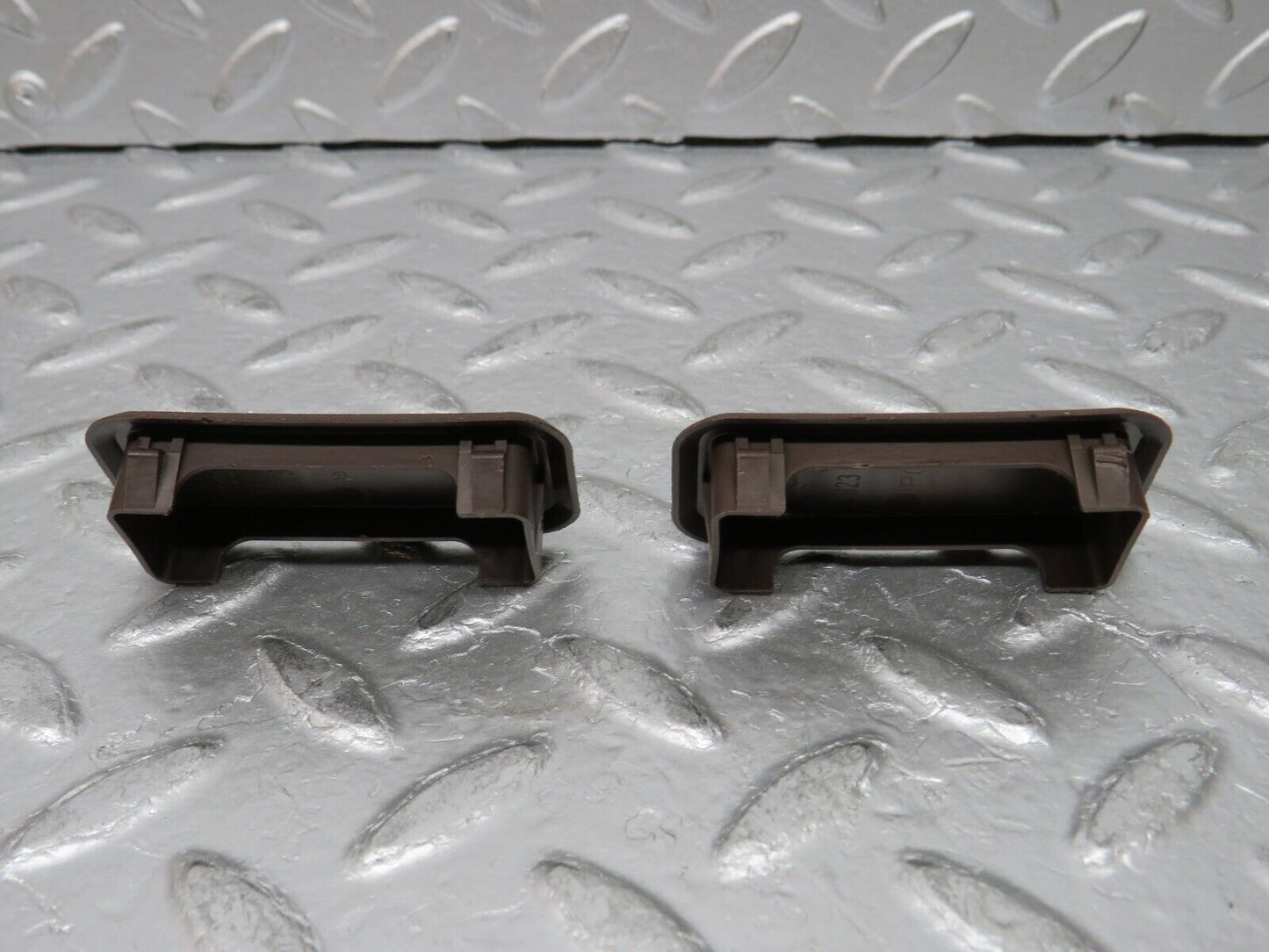 29980 Porsche 924 Tailgate Bolt Cover Brown 477867923