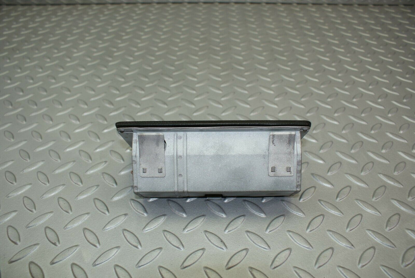 3200 Mercedes-Benz W115 220D Centre Console Ashtray