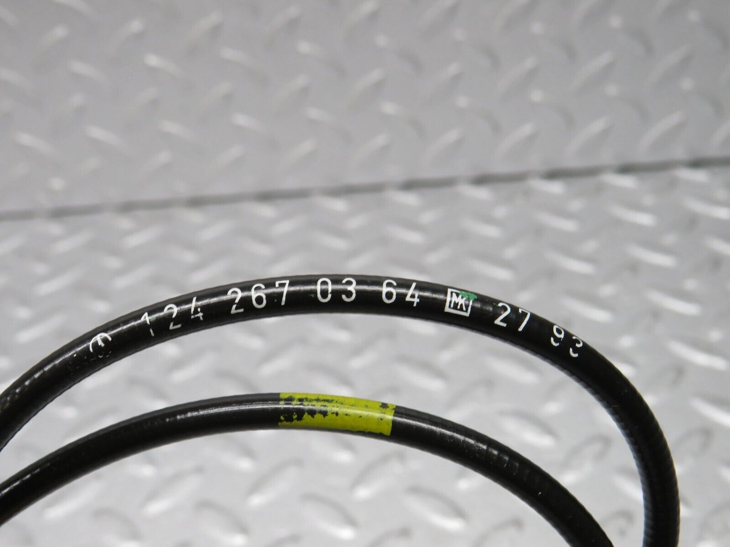 38038 Mercedes-Benz A124 320E Cabriolet Gearbox Cable 1242670364
