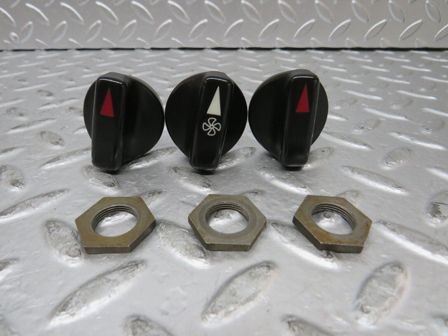 27164 Mercedes-Benz W123 280E Heater Control Knob Set