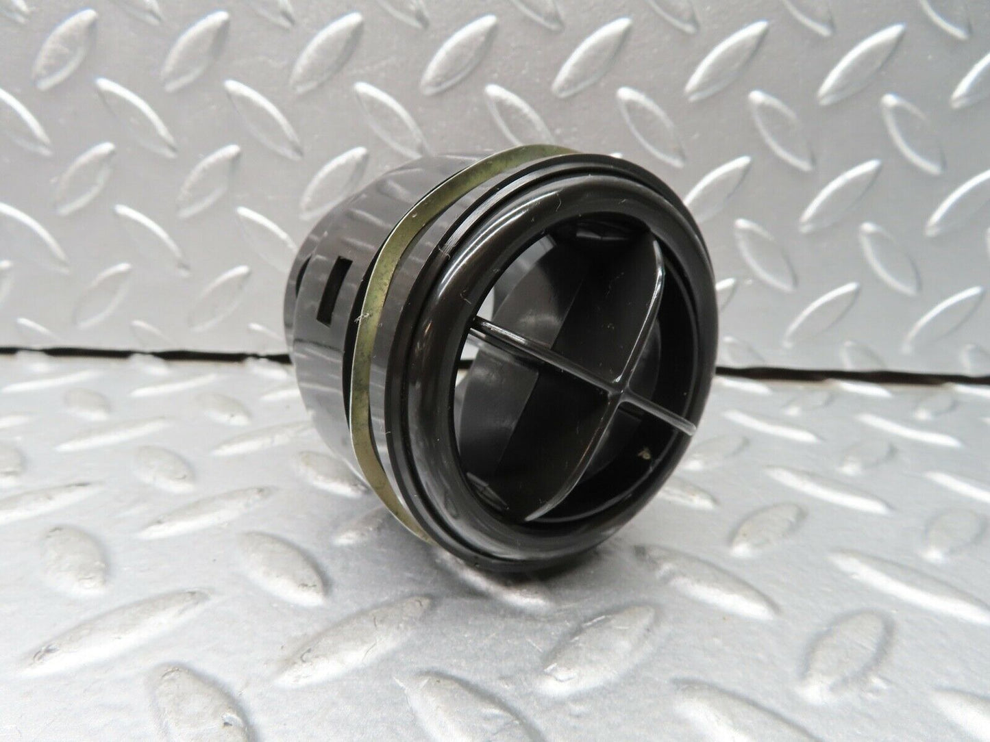 20587 Mercedes-Benz R107 450SL Dashboard  Air Vent