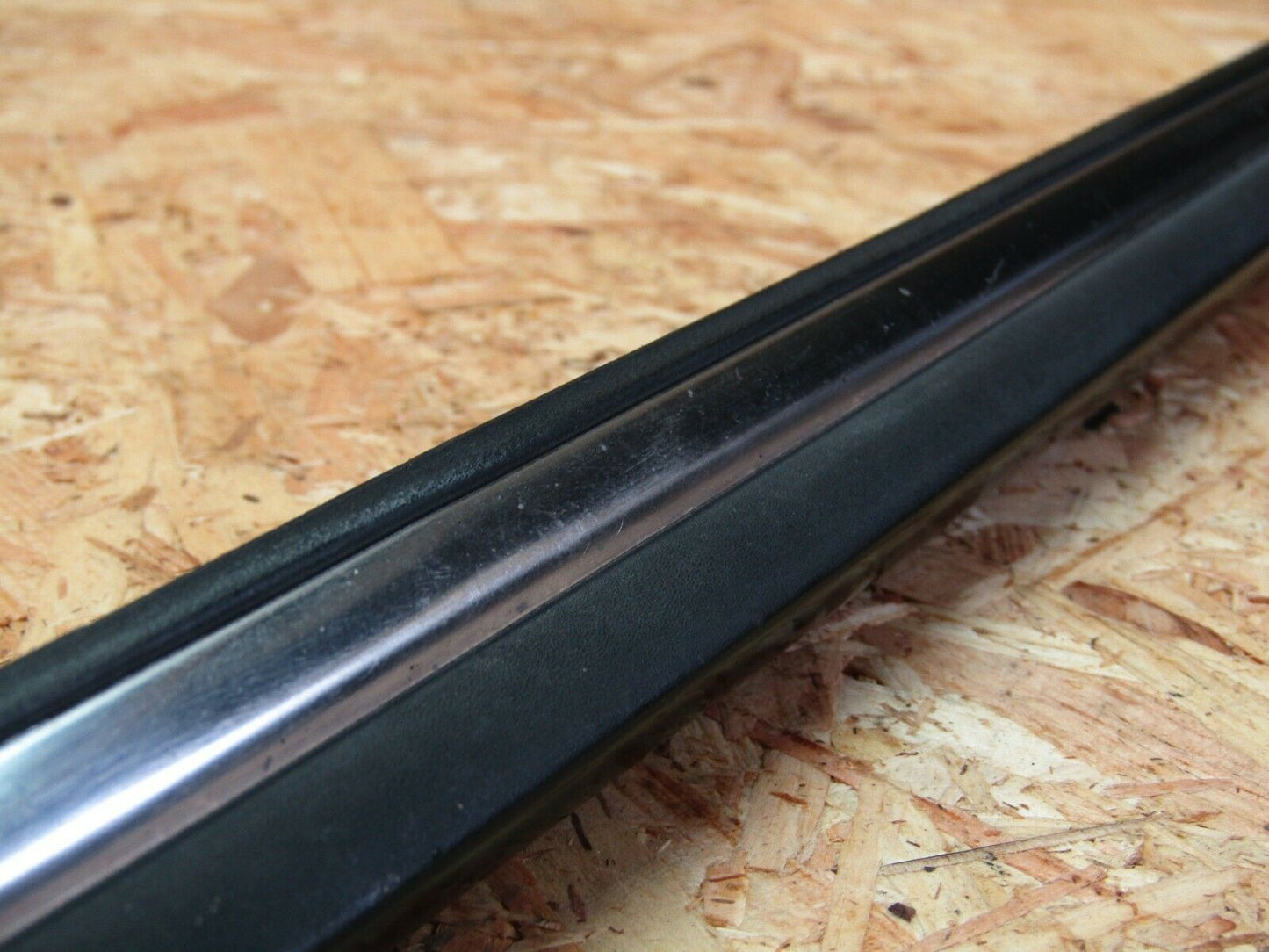 2170 Mercedes-Benz W116 350SE Rear Left Door Chrome Trim