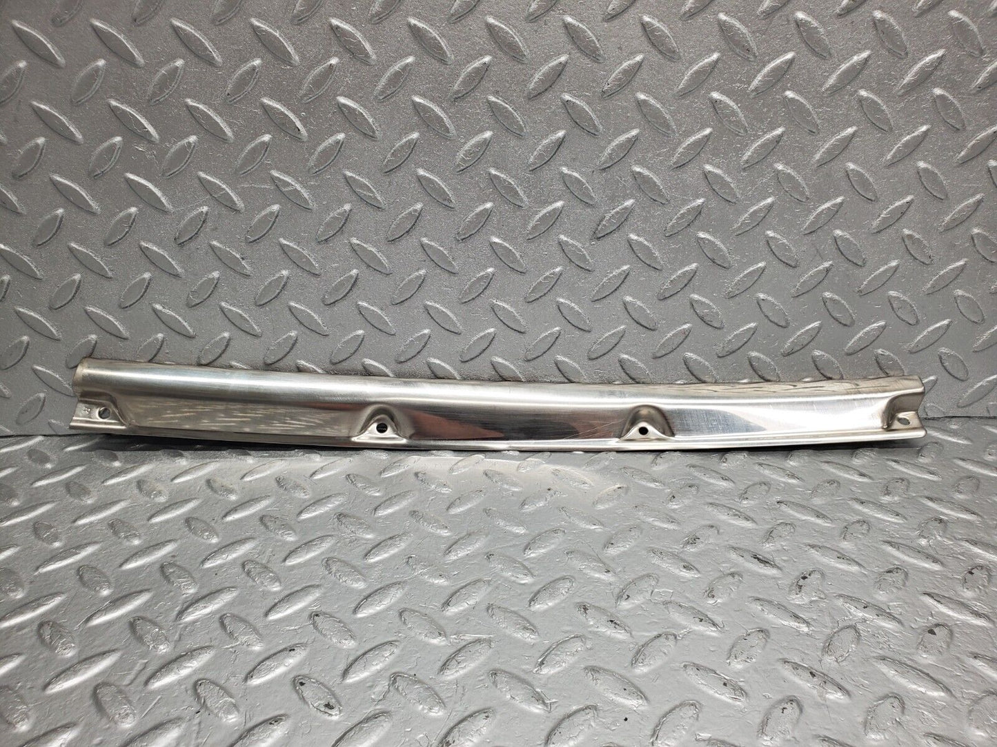 43693041