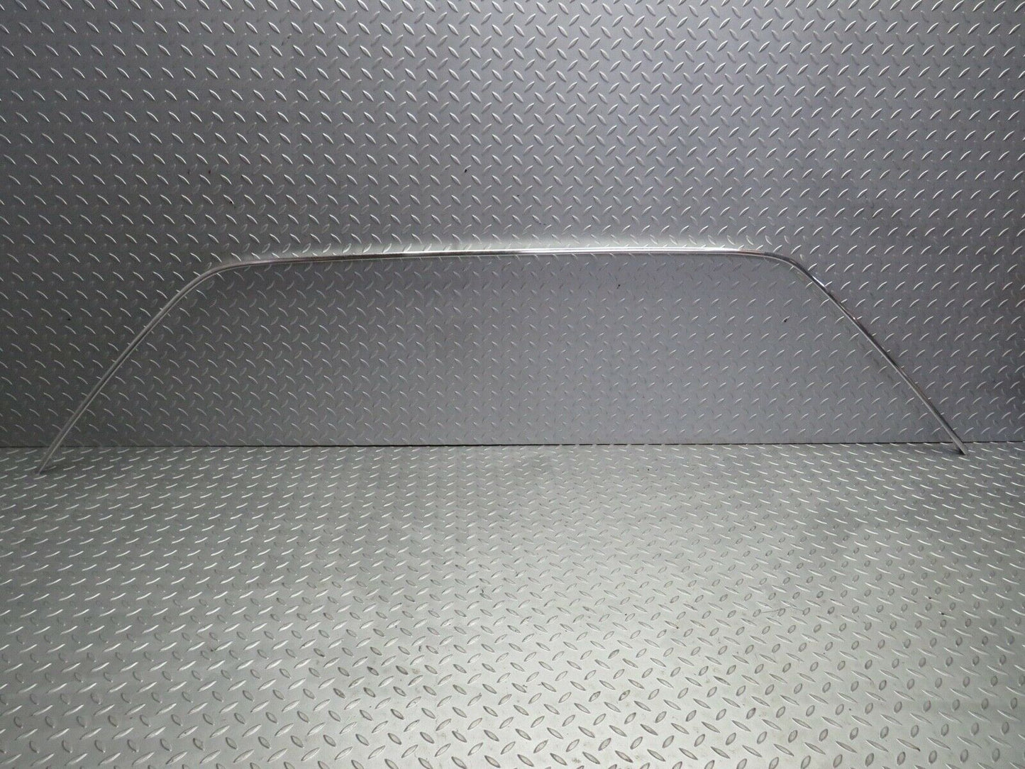21807 Mercedes-Benz W126 300SE Roof Chrome Trim Right Side