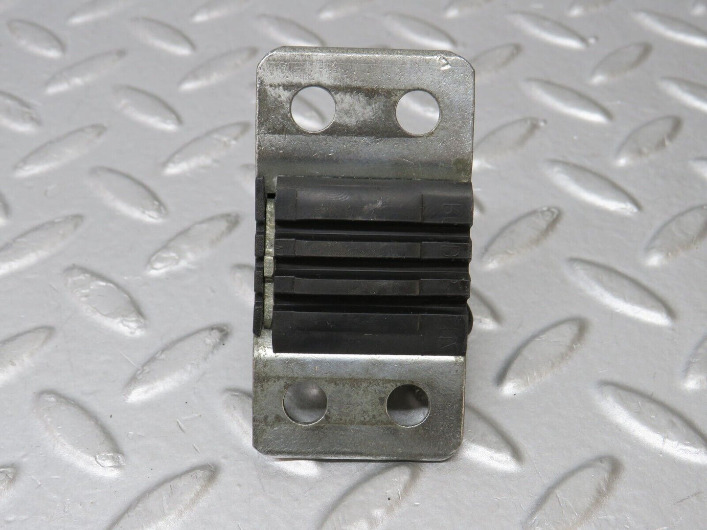 36128 Mercedes-Benz W126 420SE Door Lock Latch Right Side