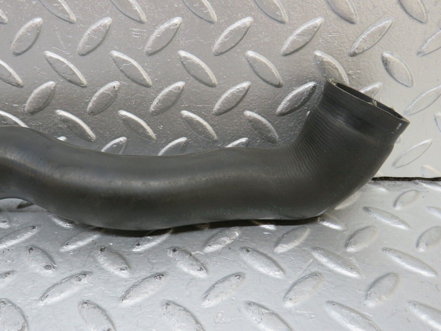 34991 Mercedes-Benz W210 320E Radiator Hose Pipe 2105013382