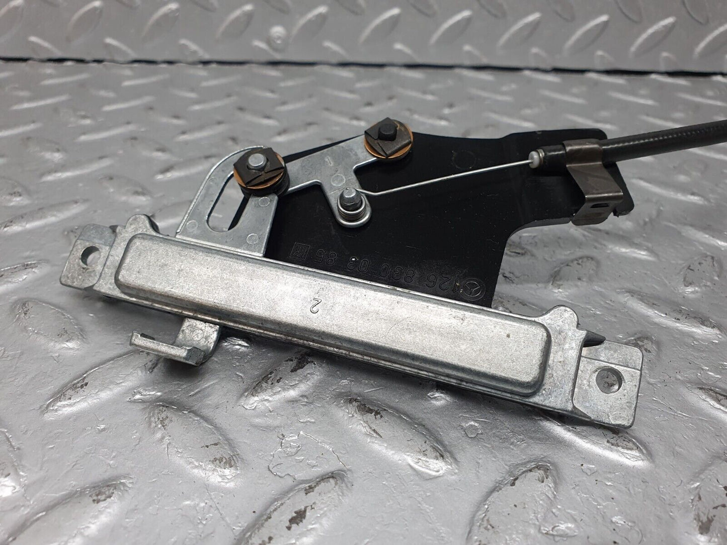 41109 Mercedes-Benz W126 300SE Rear Heater Regulator 1268300385 12683017310689