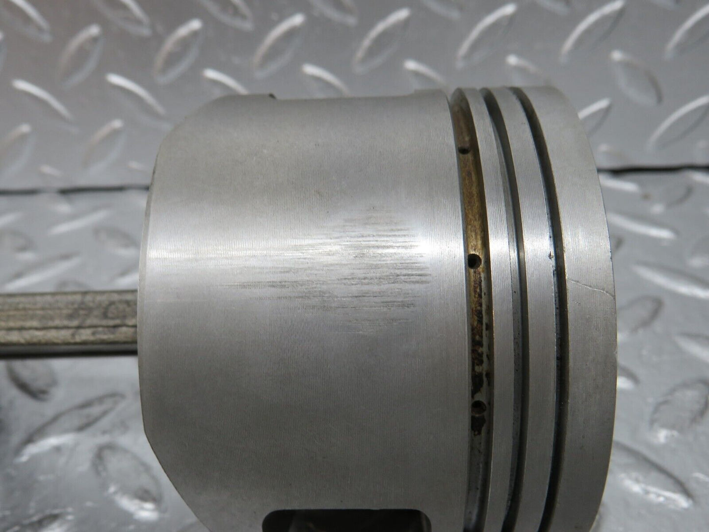 32649 Mercedes-Benz S124 300TE Wagon Piston With Connecting Rod 88.485mm 10205