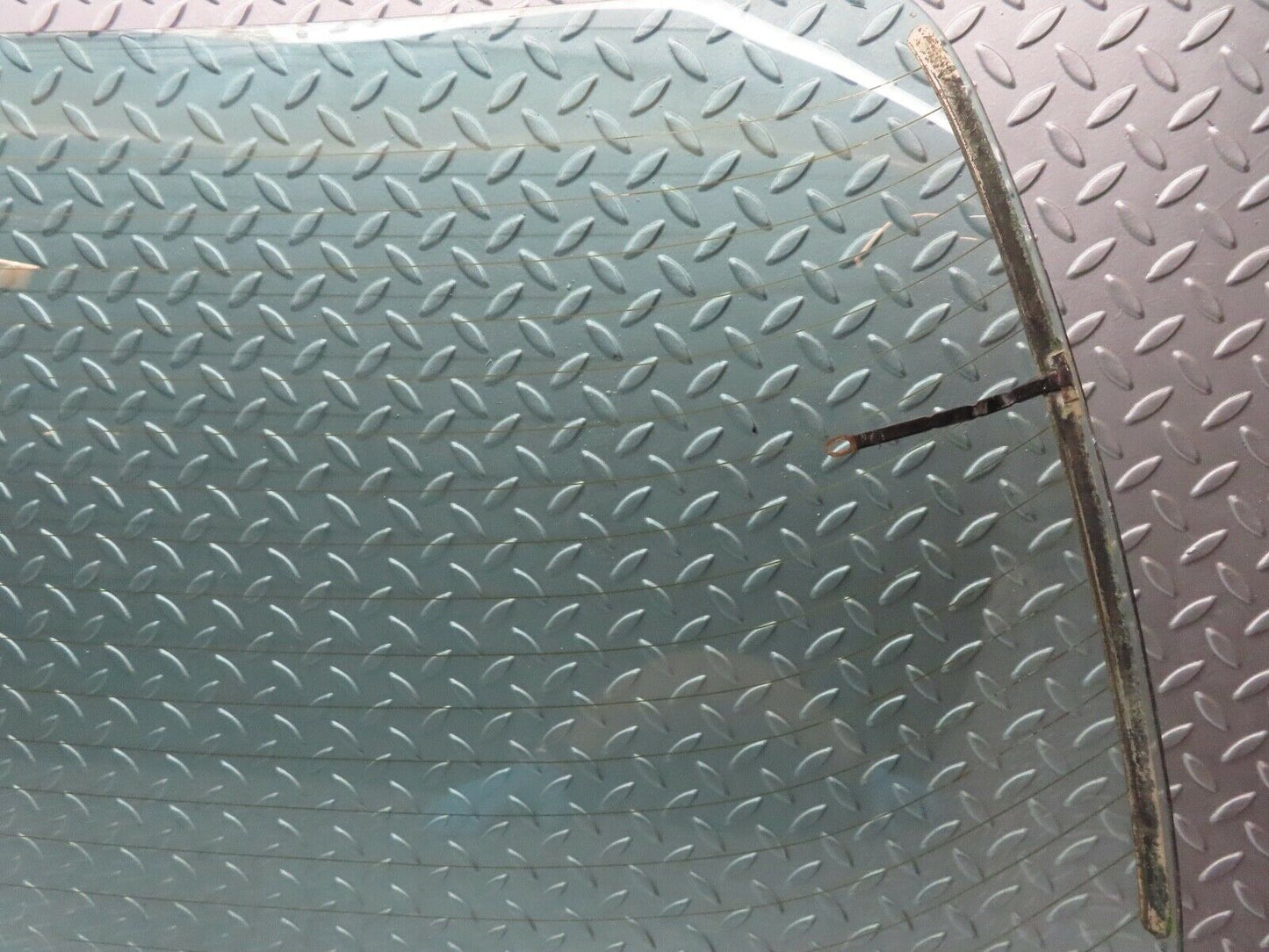 16875 Mercedes-Benz C123 280CE Coupe Rear Heated Windscreen Glass