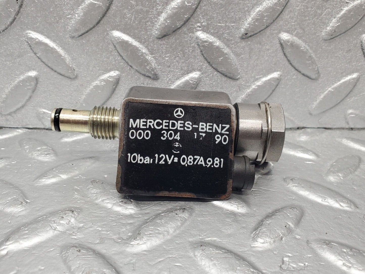 46692 Mercedes-Benz C123 280CE Coupe Automatic Gearbox Solenoid Valve 722.309 0003041790