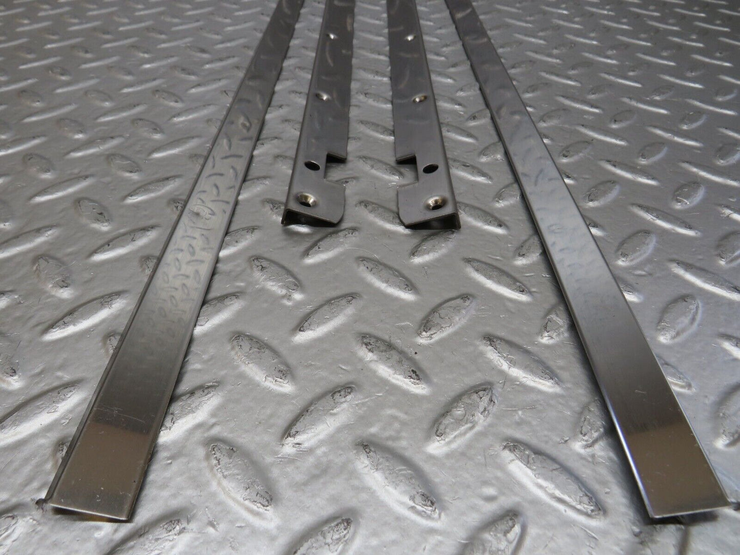 25805 Mercedes-Benz W124 280E Sunroof Chrome Trim Set