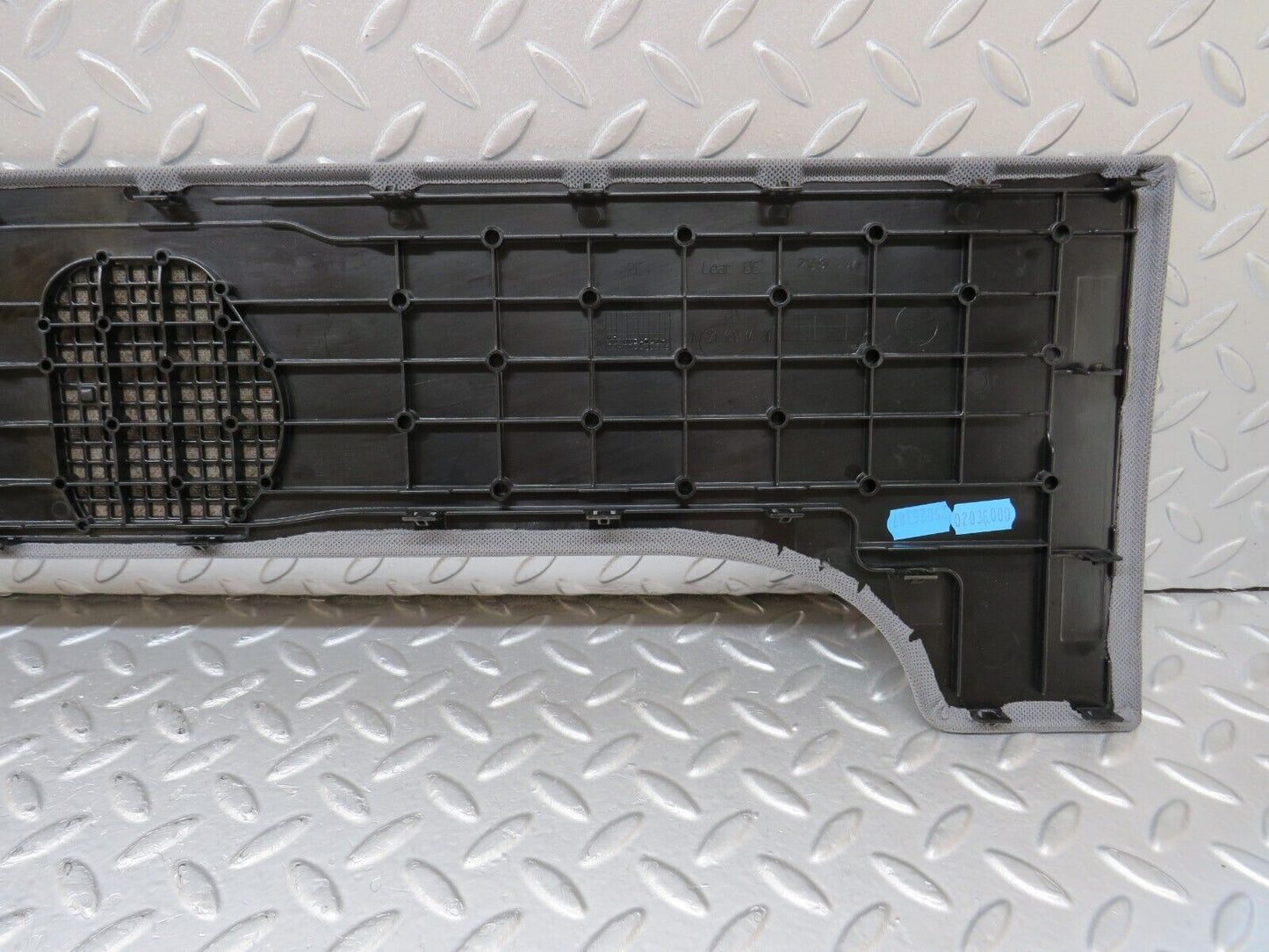 35111 Mercedes-Benz W221 Parcel Shelf Speaker Cover Trim 2216901430
