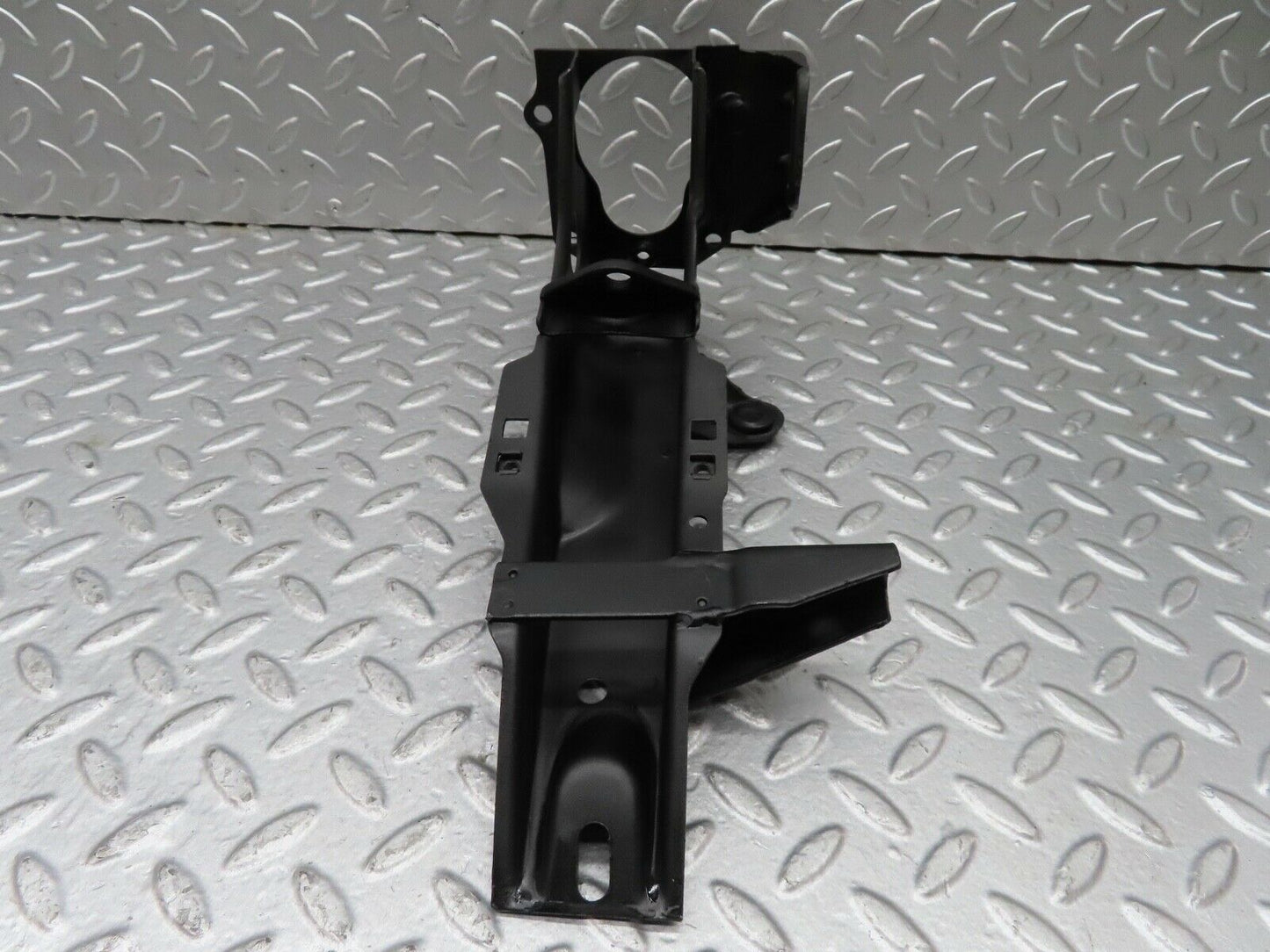 18248 Mercedes-Benz W111 220SE Coupe Clutch Pedal Brake Pedal Bracket