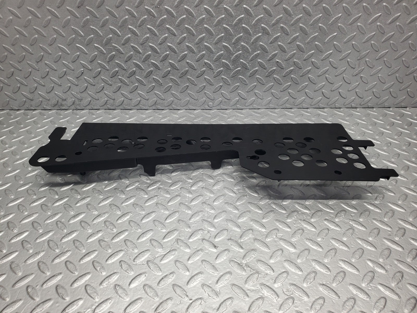 W201 Baby Benz front right cable channel cover used OEM