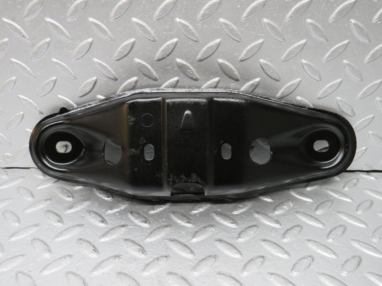 33776 Mercedes-Benz W201 190E Gearbox Mount Bracket