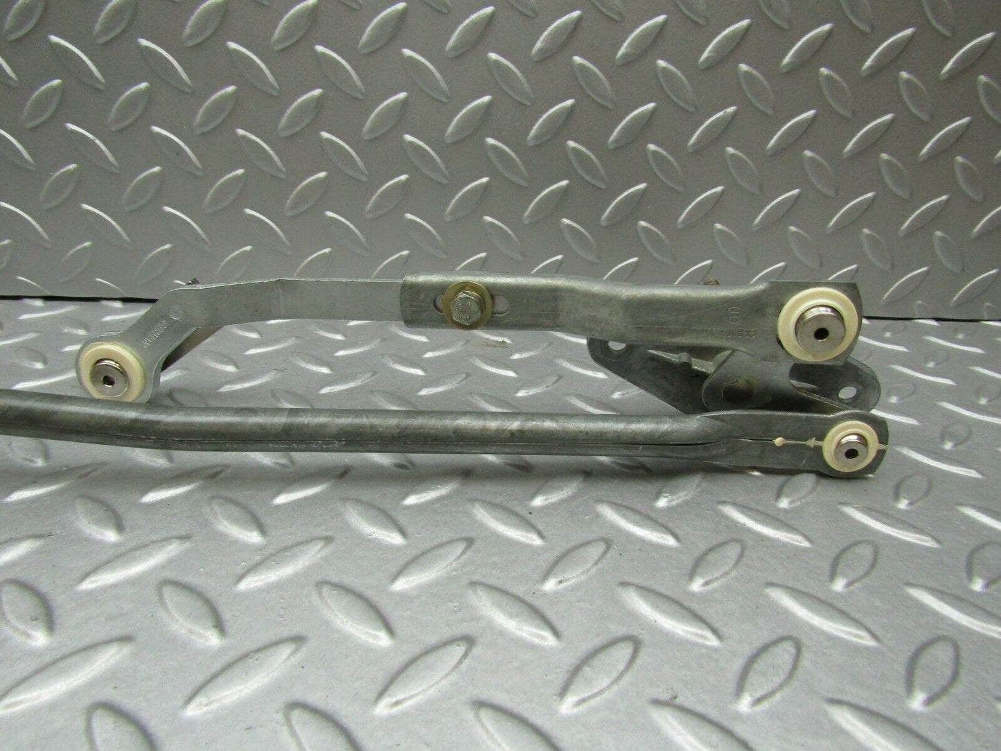 3395 Mercedes-Benz W108 280SE Windshield Wiper Linkage