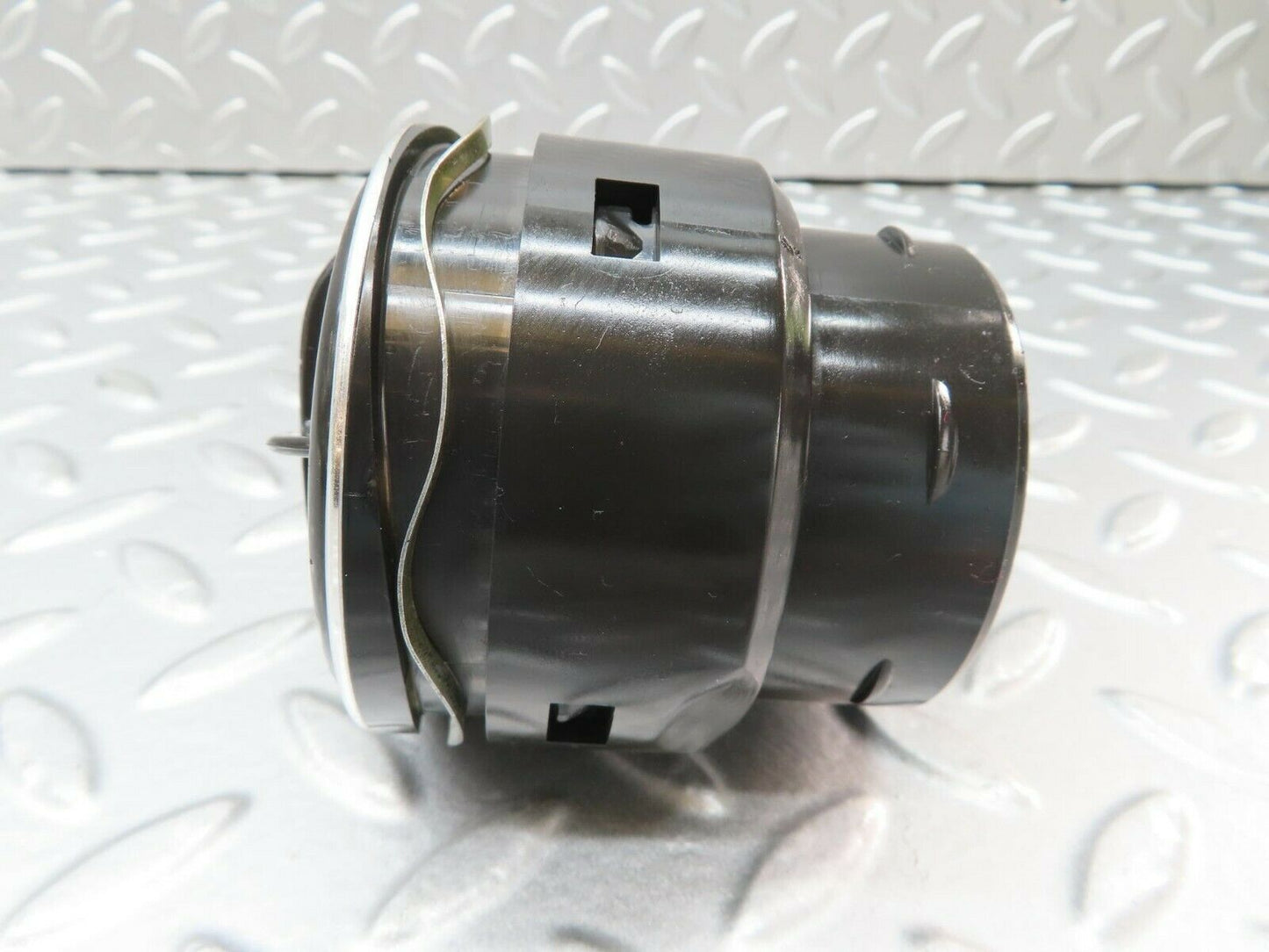 15604 Mercedes-Benz R107 450SL Dashboard Air Vent