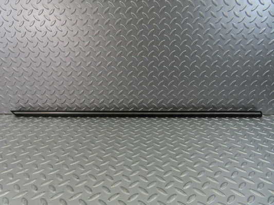 10292 Mercedes-Benz W116 Front Left Door Centre Moulding Trim