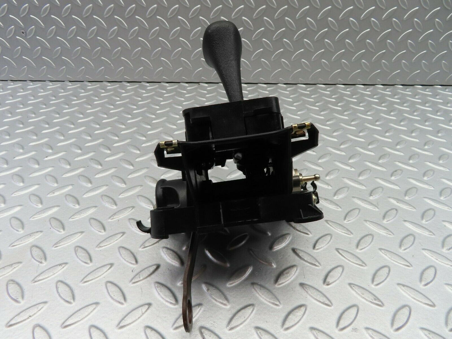 6708 Mercedes-Benz S124 E220 Wagon Automatic Gear Selector 1292670637