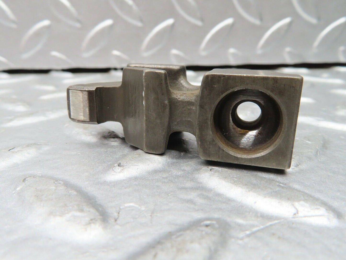 20721 Mercedes-Benz R107 450SL Valve Rocker Arm With Retaining Spring