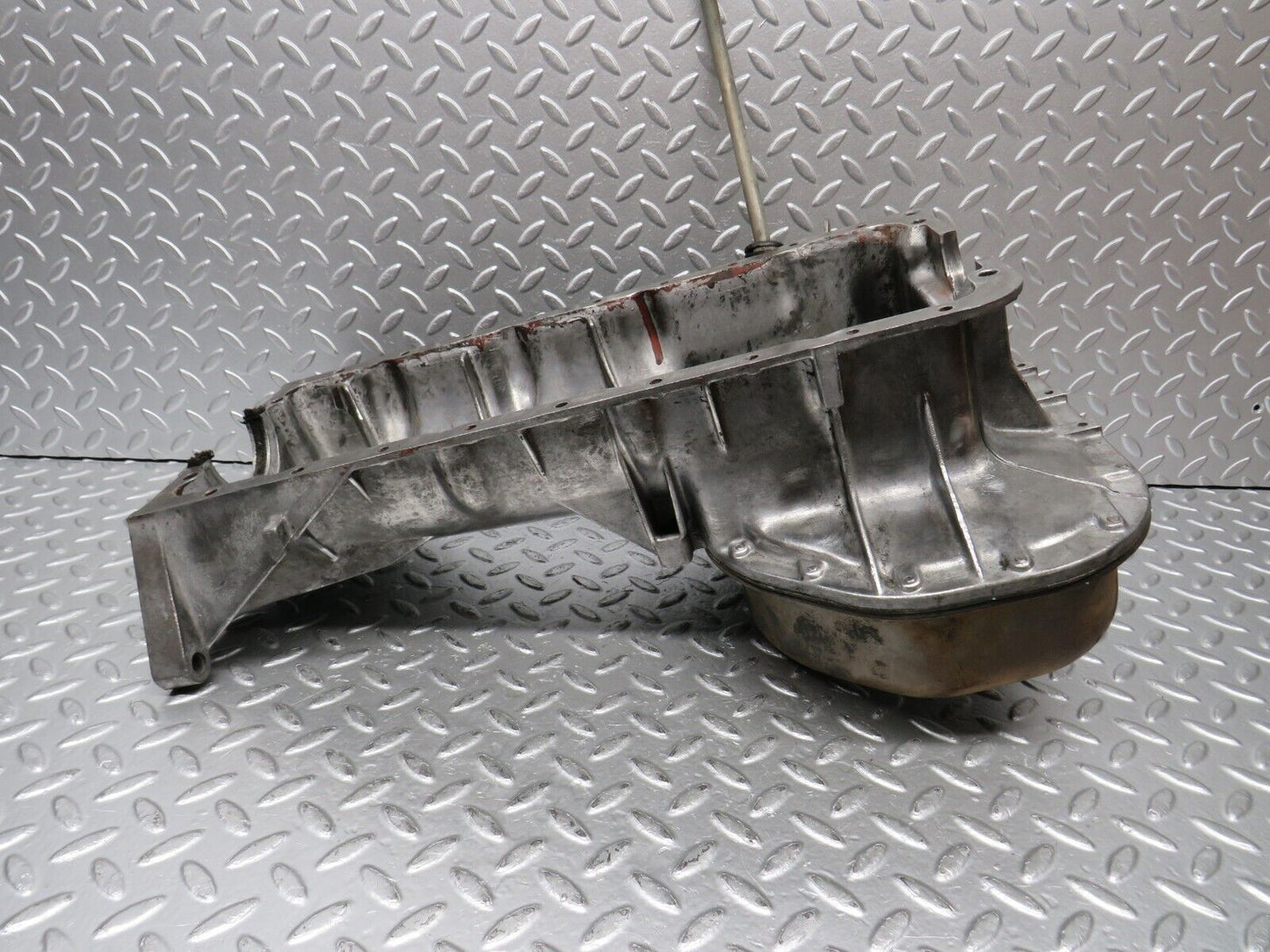 31169 Mercedes-Benz W123 200D Oil Pan Oil Sump 1150141402