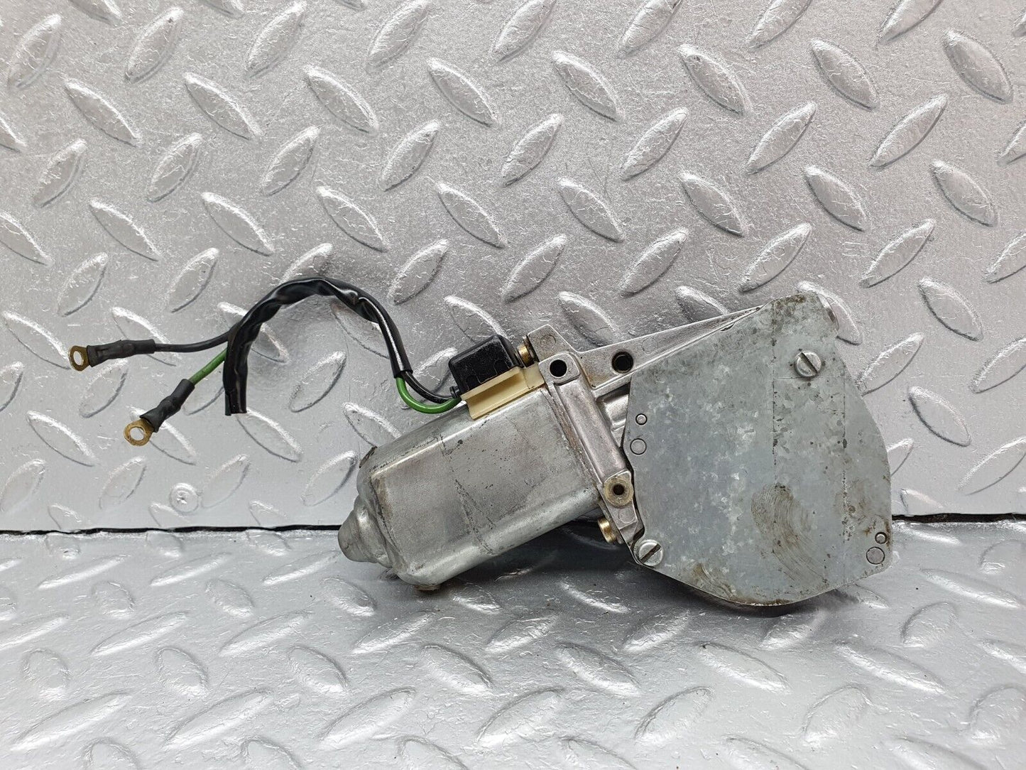 41492 Mercedes-Benz W124 200E Front Right Window Regulator Motor 0130821137