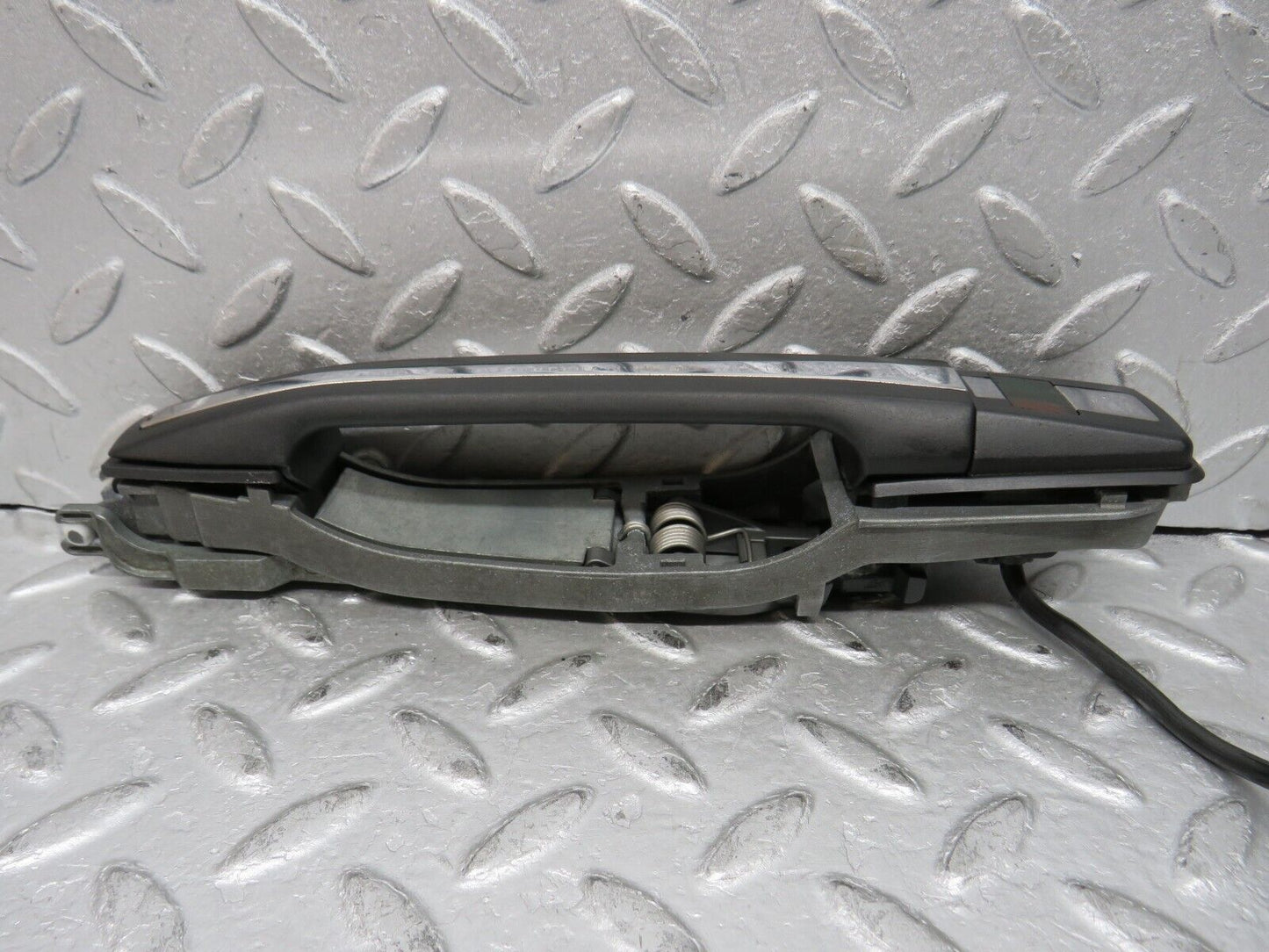 37794 Mercedes-Benz A124 320E Cabriolet Right Exterior Infrared Door Handle