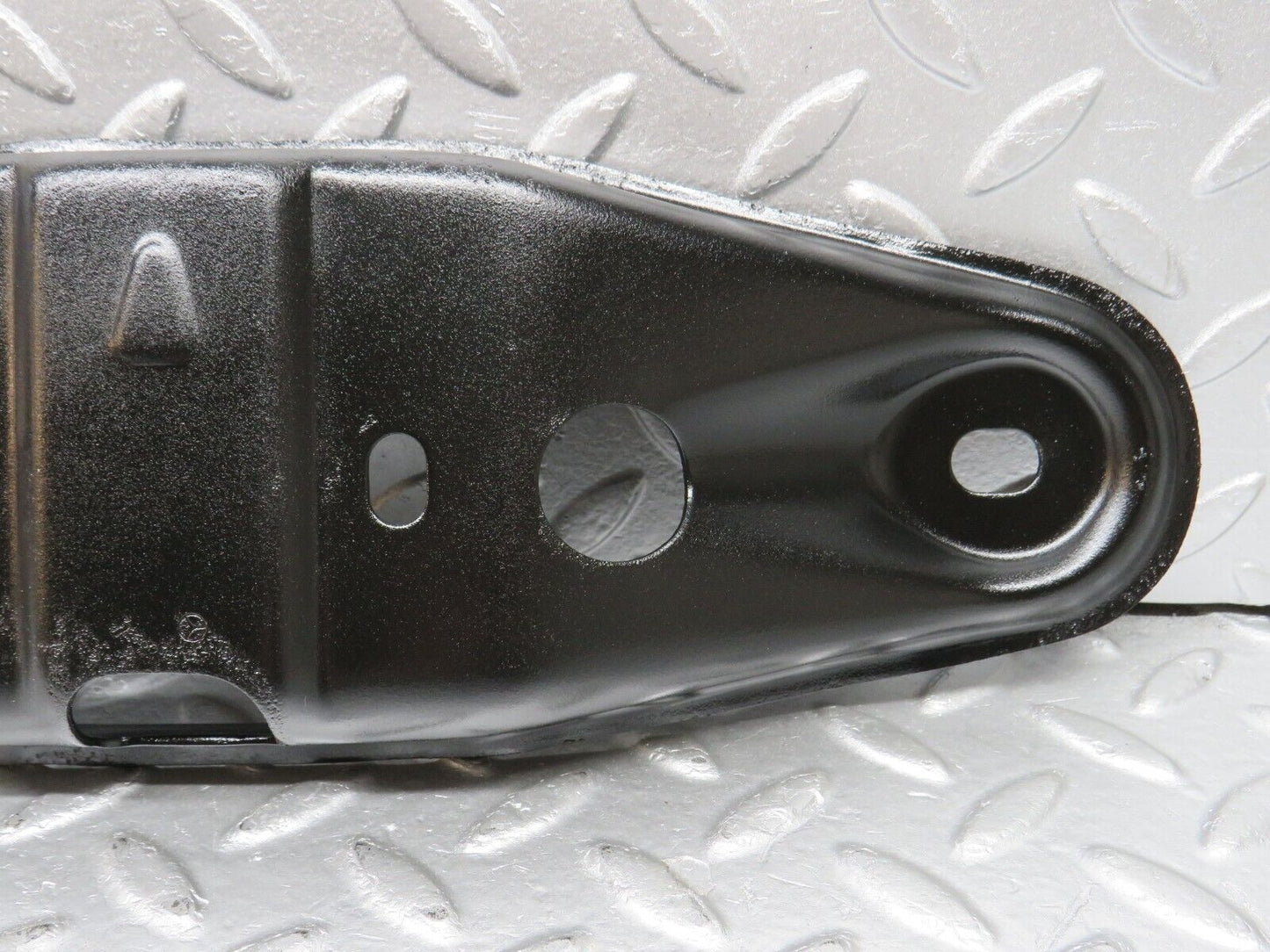 33776 Mercedes-Benz W201 190E Gearbox Mount Bracket